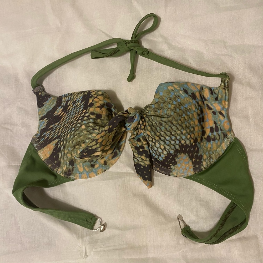Bikini tops